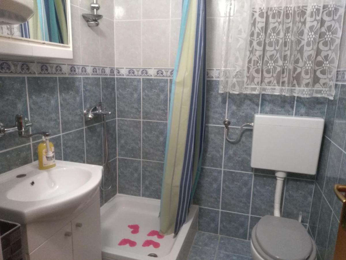 Apartman Borosa Vir Exteriör bild